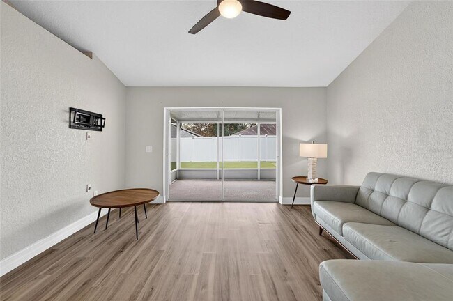 Building Photo - 523 Napa Valley Cir