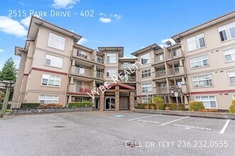 Building Photo - 2515 Park Dr