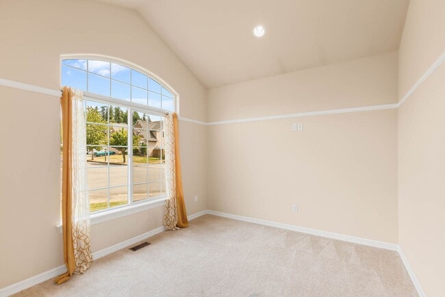 Building Photo - Stunning 4 bedroom Home in Coveted Deer Ridge Community