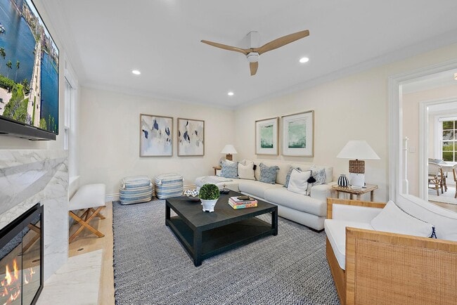 Building Photo - 360 Seaspray Ave
