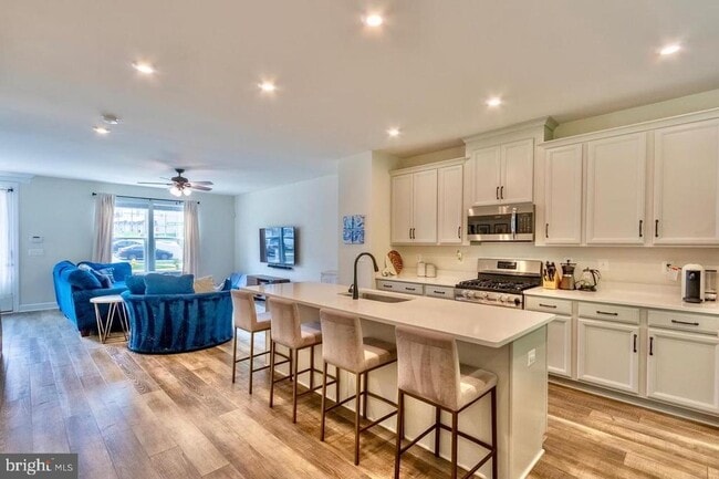 Building Photo - 6169 Camerons Ferry Dr