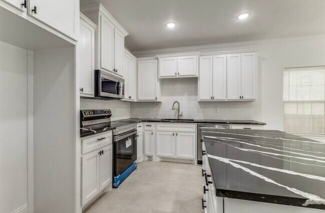 Foto del edificio - 1945 Portland Ave