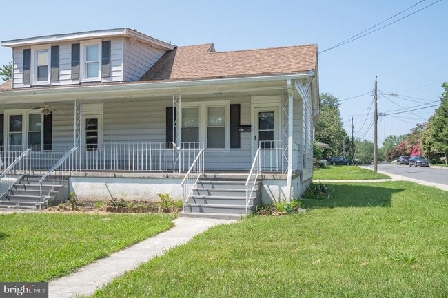 Building Photo - 414 N Broadview Blvd