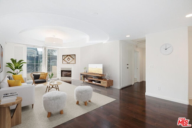 Building Photo - 4400 Cartwright Ave