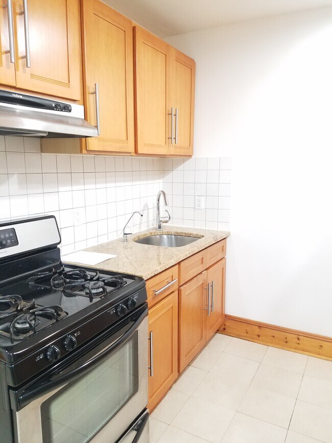 Foto del edificio - 3061 Edwin Ave