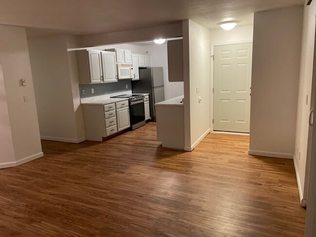 Building Photo - 1040 Columbia Ridge Dr