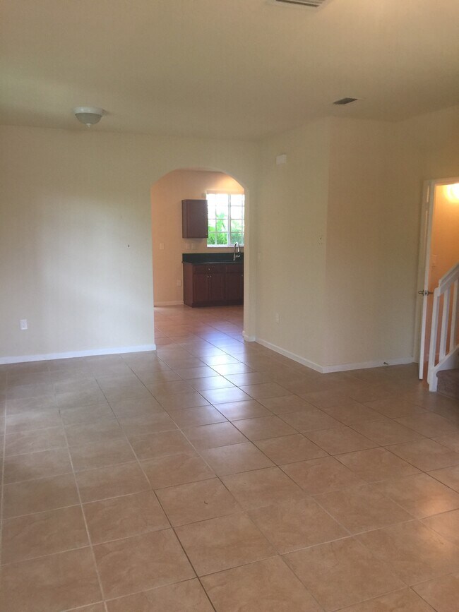 Foto del edificio - 3223 NW 31st Terrace