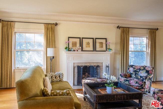 Foto del edificio - 149 N Van Ness Ave