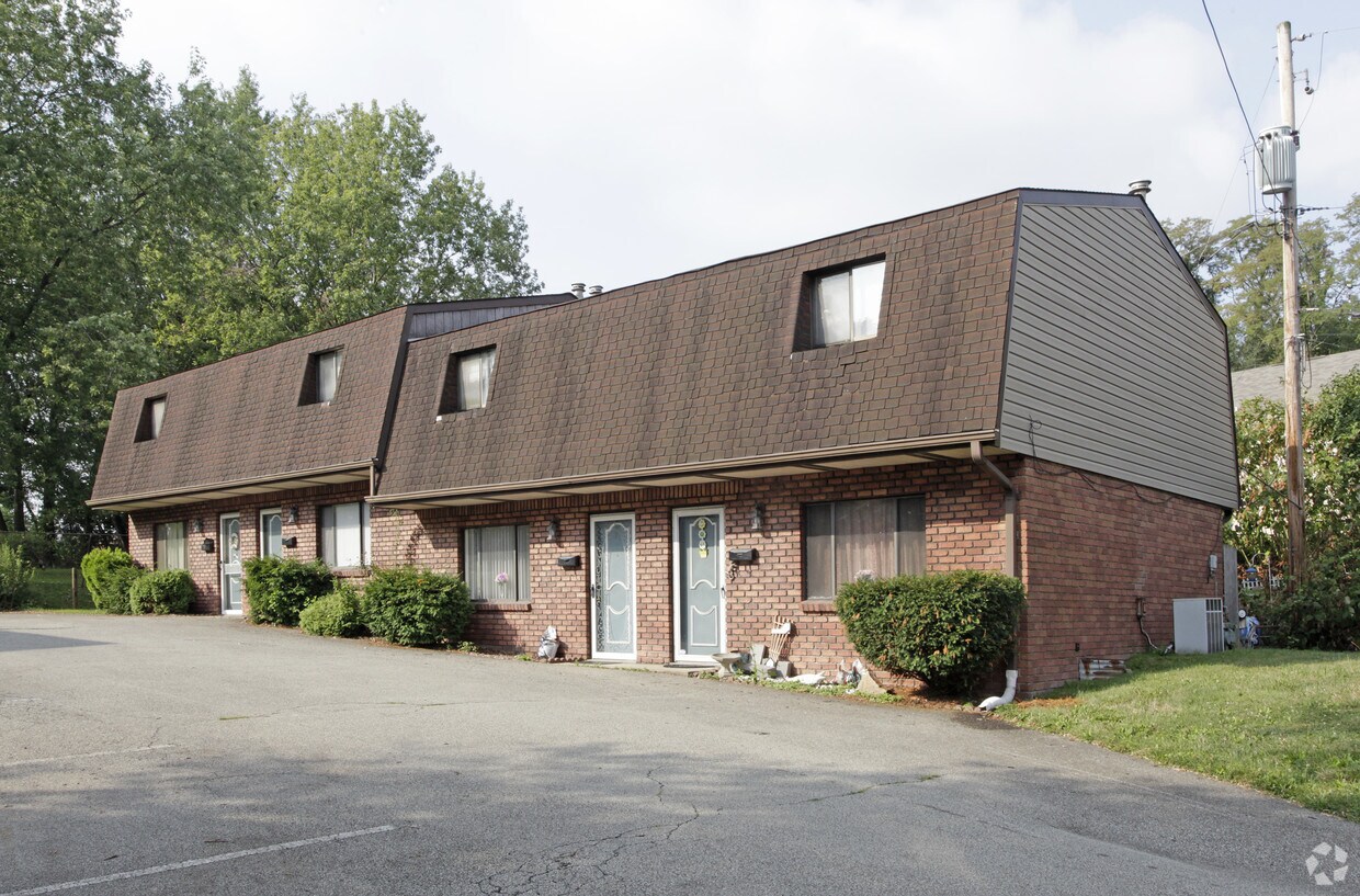 Primary Photo - 265 Foster Rd