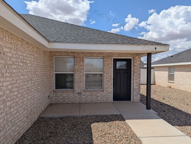 Building Photo - 140 Chisum Dr