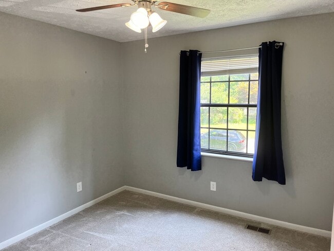 Foto del edificio - 3BR/ 1.5BA, Home in Rocky Hill