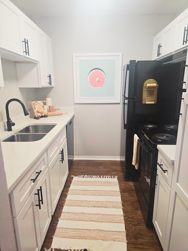 Building Photo - Sugar Tree Apartment Homes