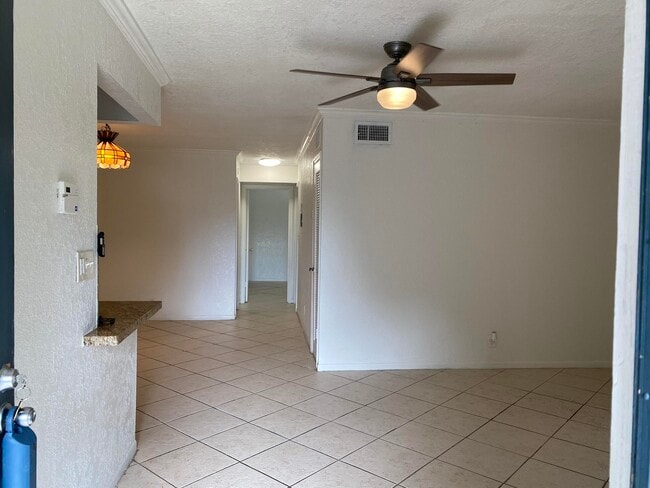 Building Photo - 1291 NW 13th St