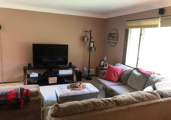 Foto del edificio - 4 Bedroom Duplex