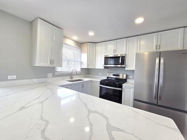 Foto del edificio - 7841 74th St