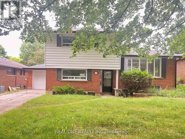 Building Photo - 48 Lionel Heights Crescent