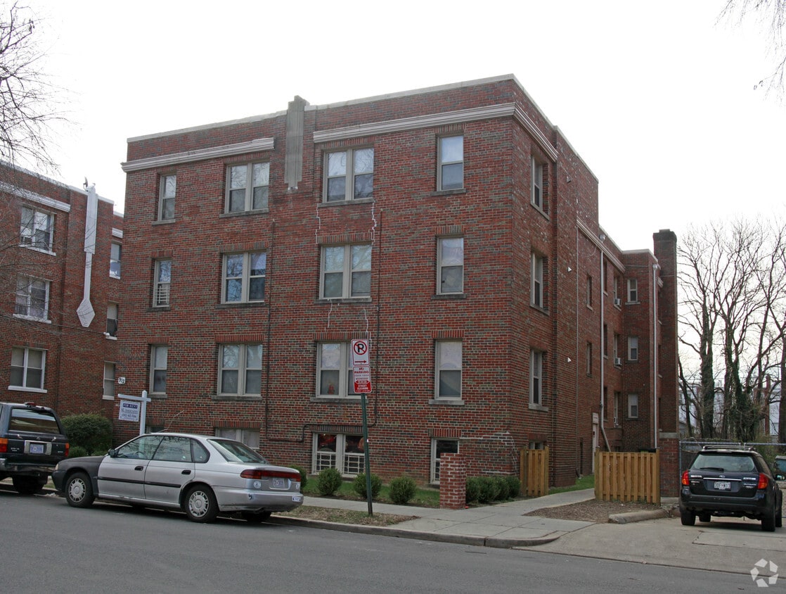 Primary Photo - 912 Gallatin St NW