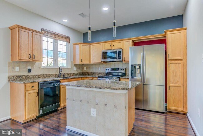 Foto del edificio - 20934 Houseman Terrace