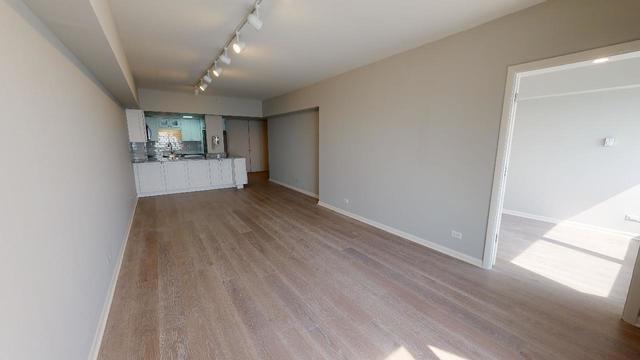 Foto del edificio - 175 E Delaware Pl