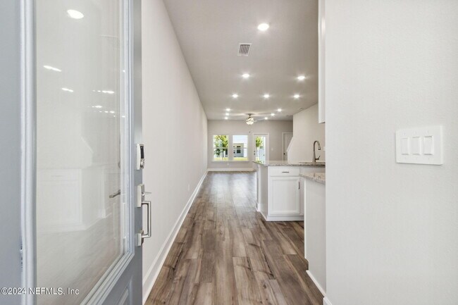 Foto del edificio - 95337 Katherine St