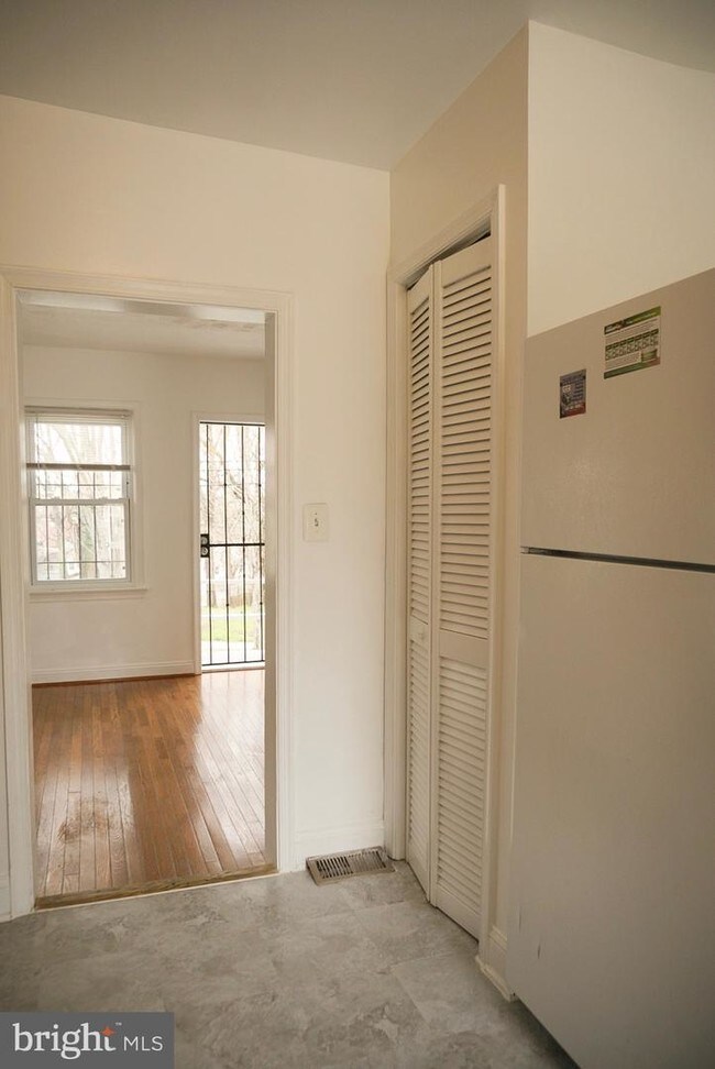 Foto del edificio - 313 56th St NE