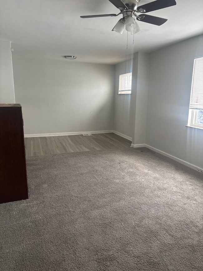 Photo - 3 bedroom 1 bath with garage Apartments