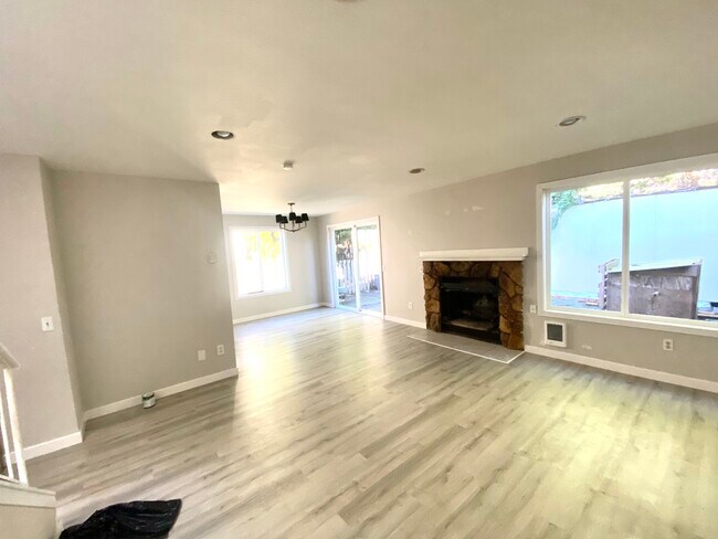 Foto del edificio - 405 122nd St SW
