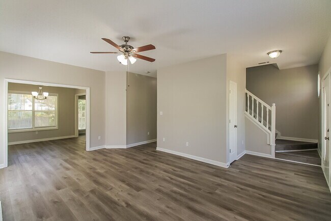 Building Photo - 7047 Cheswick Dr