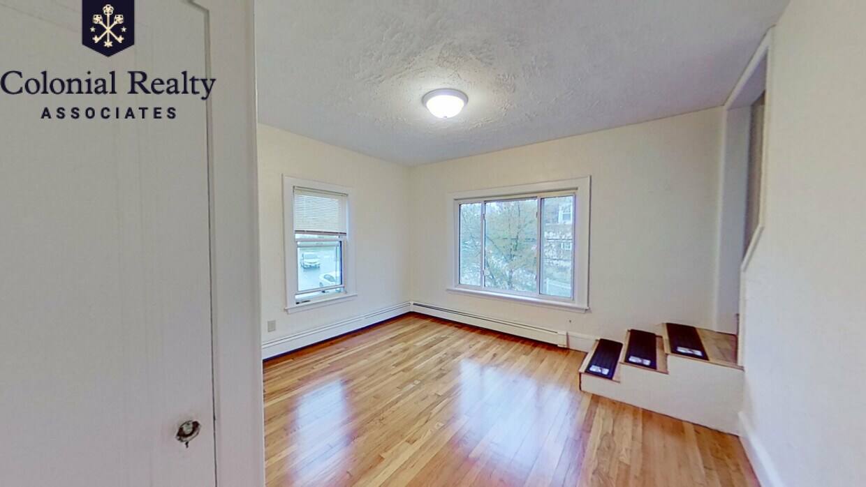 172 Cushing St Unit 1B