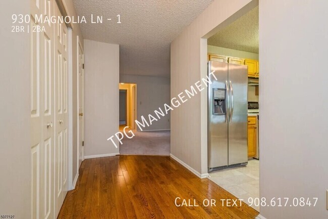 Foto del edificio - 930 Magnolia Ln