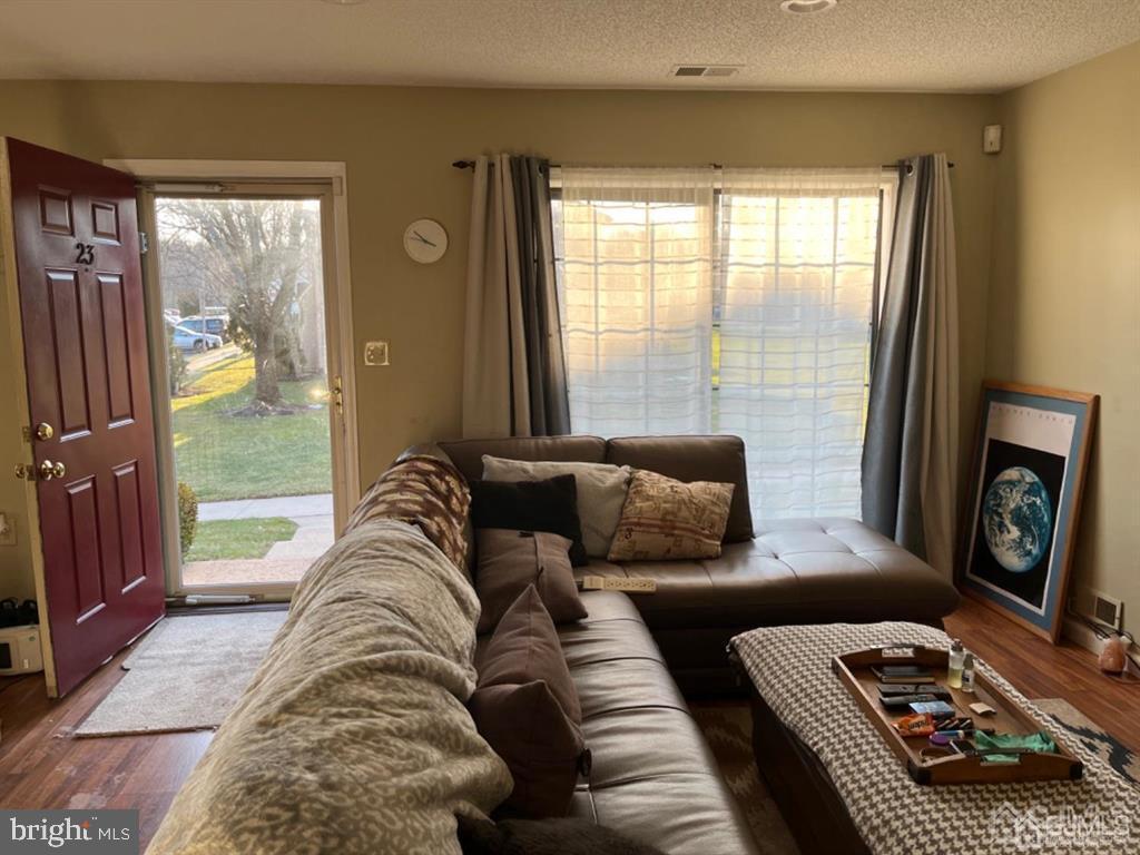 23 O'Neill Ct, Trenton, NJ 08648 Townhome Rentals in Trenton NJ