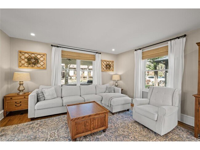 Foto del edificio - 2168 1st St