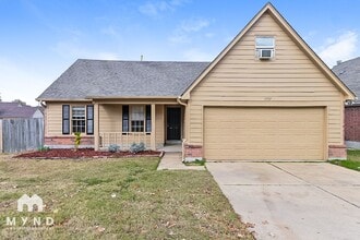 Building Photo - 7792 Lowrance Rd