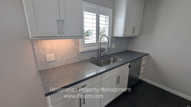 Building Photo - 2 BR 2 BA Condo Glassell Park NELA