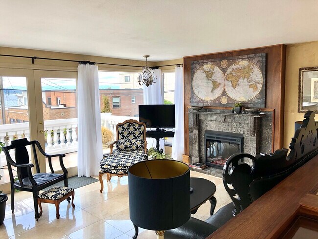 Foto del edificio - 4030 Beach Dr SW