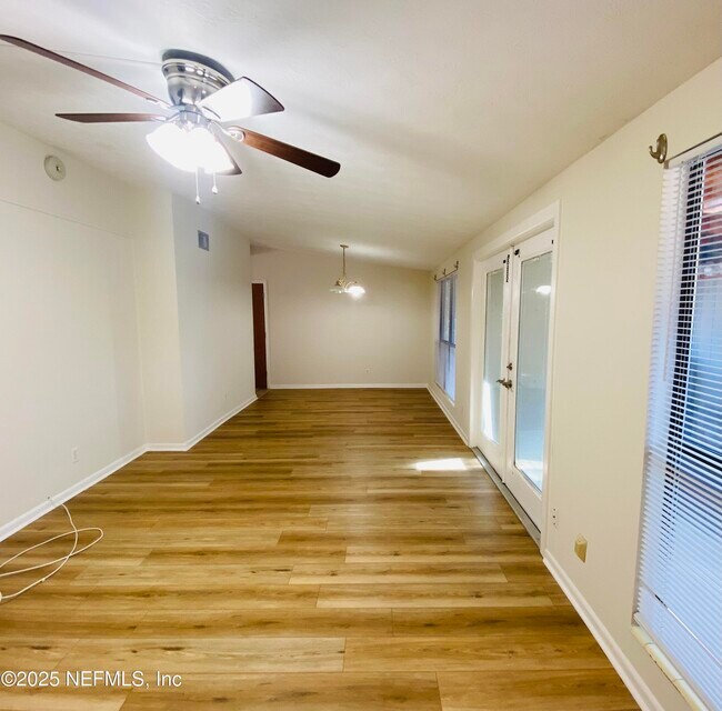 Foto del edificio - 11303 Americana Ln