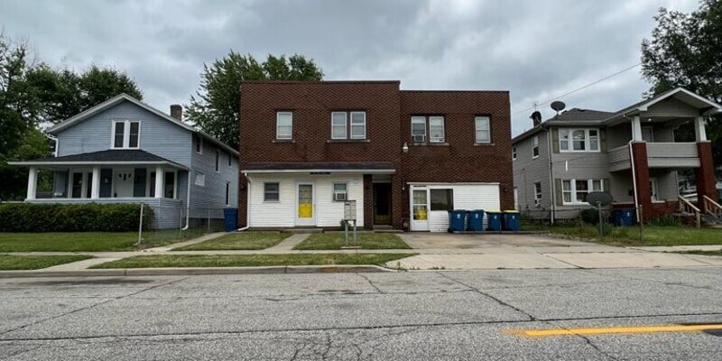 Primary Photo - 807 w 3rd st