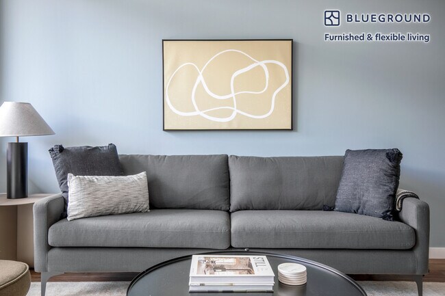 Foto del edificio - 3000 Pearl Pkwy