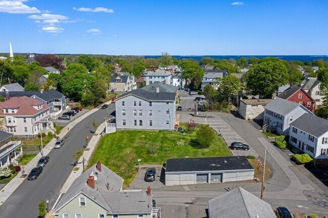 Building Photo - 42 Railroad Ave