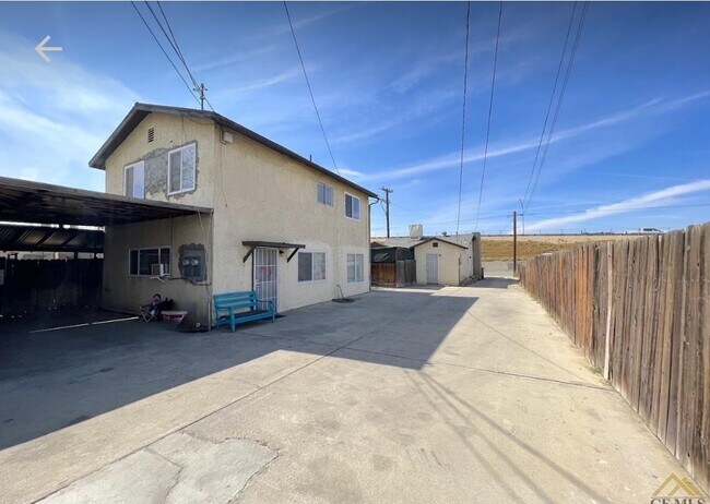 Building Photo - 731 Oswell St