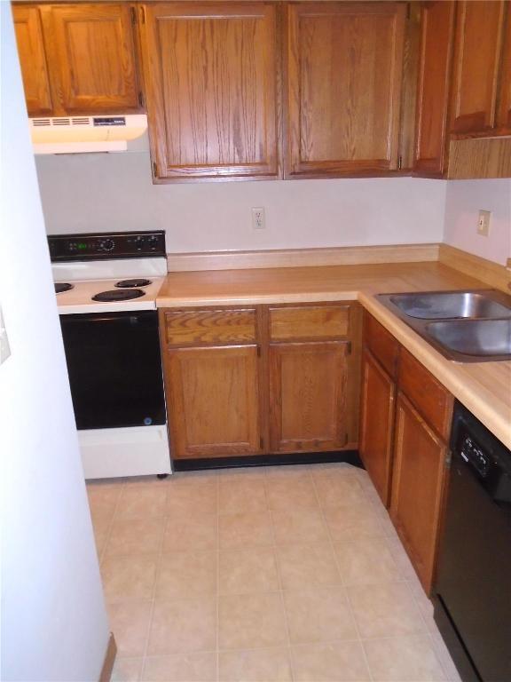 Building Photo - 441 Colleen Dr