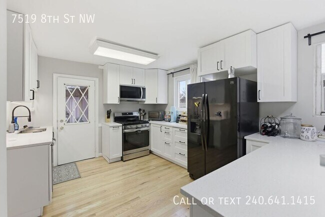 Foto del edificio - 7519 8th St NW
