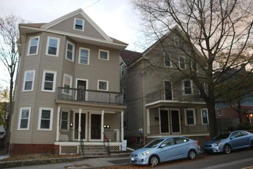 Building Photo - 11-13 Pitman St