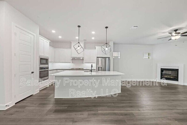 Foto del edificio - 9324 Trammel Davis Rd