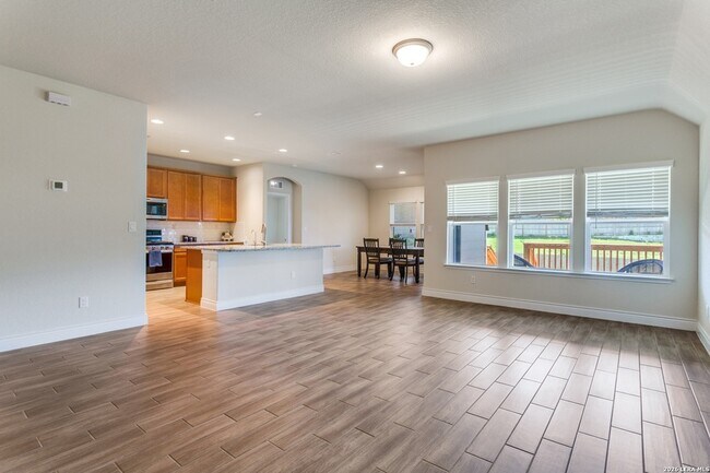 Building Photo - 27311 Gemstone Wy.
