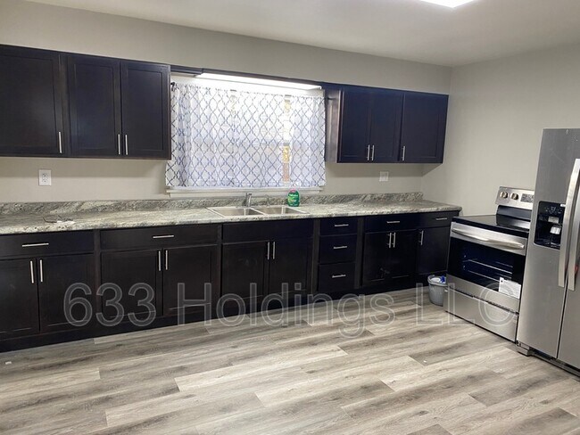 Foto del edificio - 3807 N Faber Ave