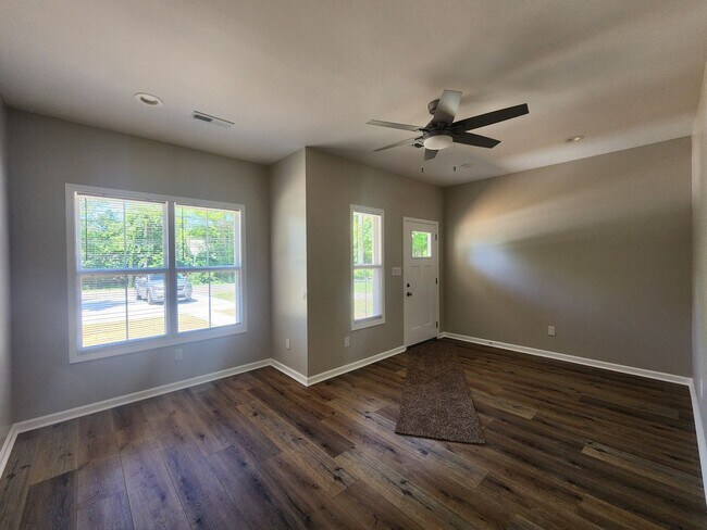 Foto del edificio - 836 E 21st St