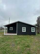Building Photo - 8223 Wallis St