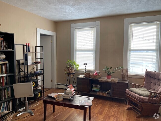 Building Photo - 277 Cardinal Medeiros Ave