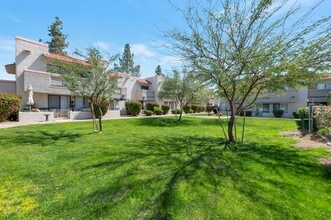 Building Photo - 885 N Granite Reef Rd